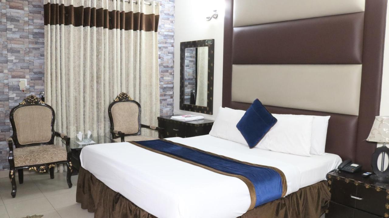 Hotel Tourist Inn Lahore Exteriér fotografie