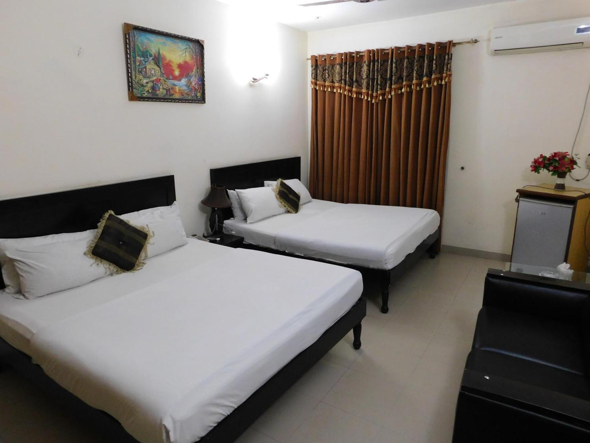Hotel Tourist Inn Lahore Exteriér fotografie