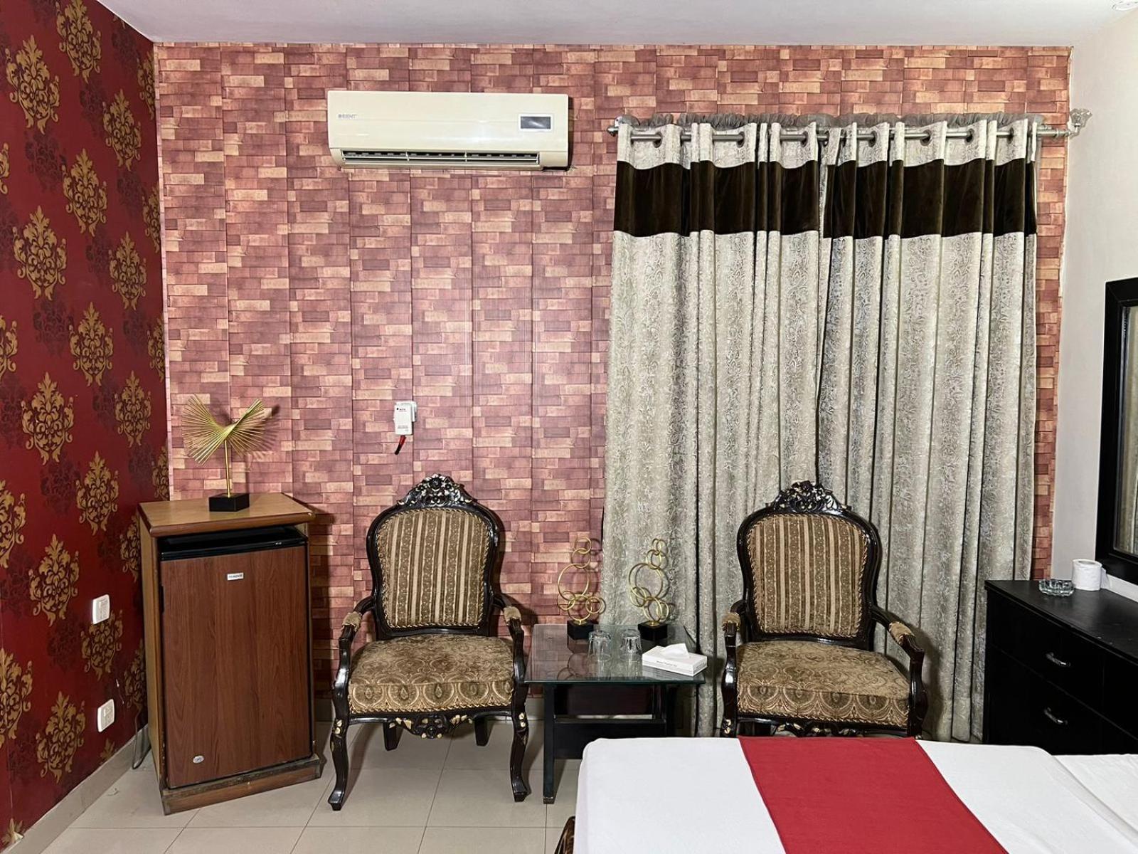Hotel Tourist Inn Lahore Exteriér fotografie