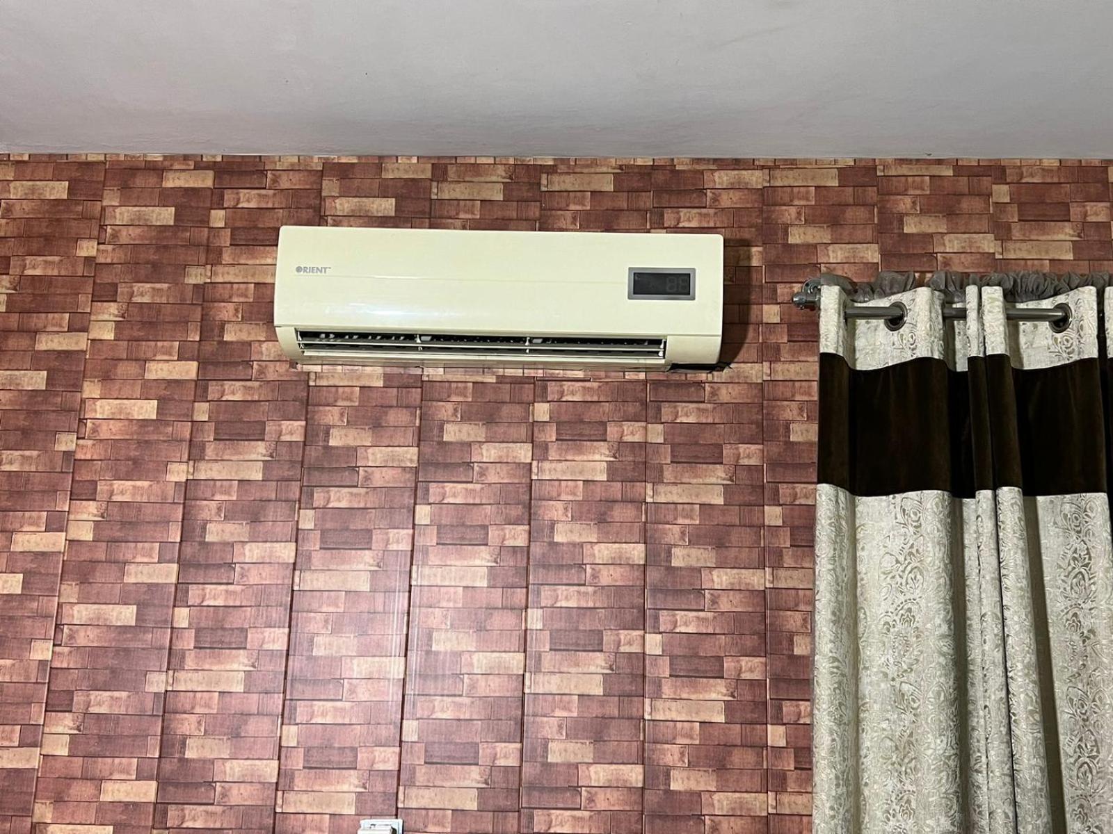 Hotel Tourist Inn Lahore Exteriér fotografie